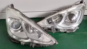 toyota Aqua NHP10 Head light