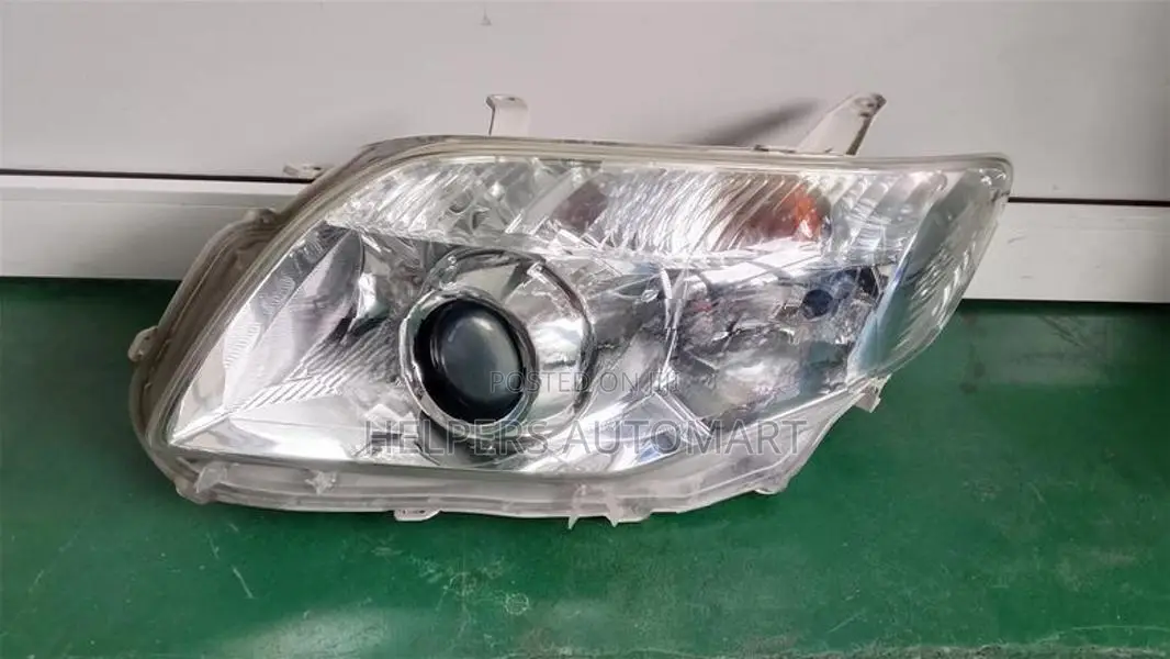 Toyota Axio 141 Headlight