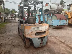 TCM GASOLINE 2.5TON FORKLIFT