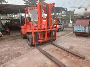 TOYOTA 3FD60 6 TON FORK LIFT