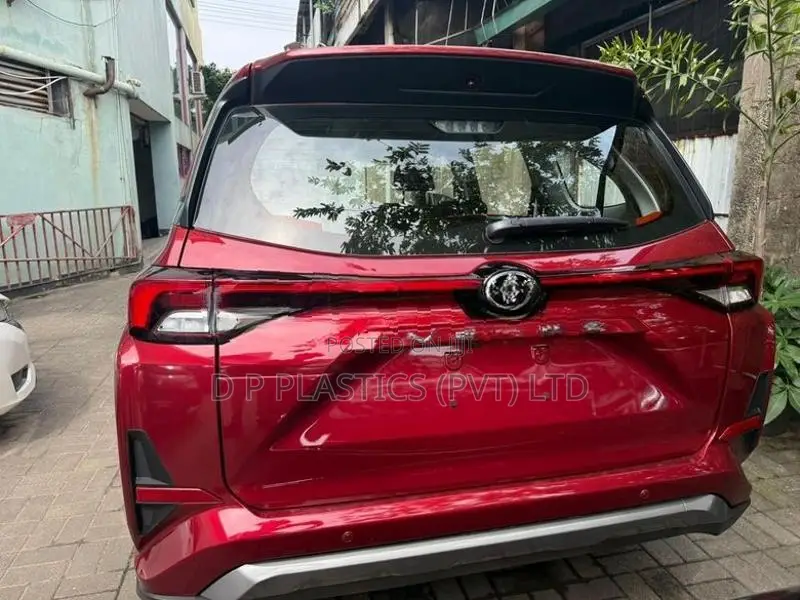 Toyota Veloz Premium Luxury 2025