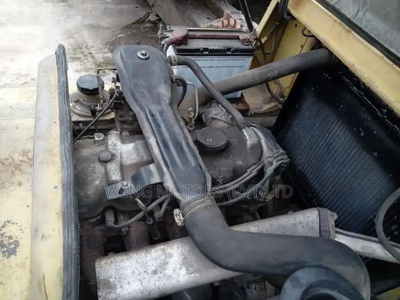 MITSUBISHI 1.5TON GASOLINE FORK LIFT