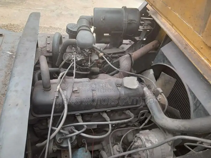 TCM GASOLINE 2.5TON FORKLIFT