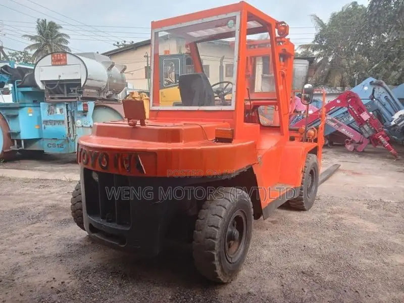 TOYOTA 3FD60 6 TON FORK LIFT