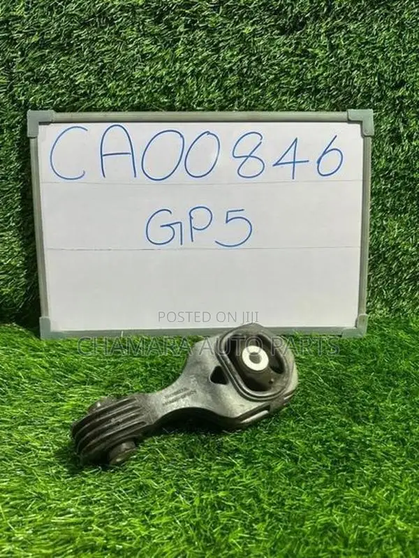 Honda Fit (GP5) Engine Bed Mount