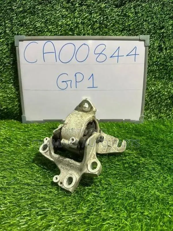 Honda Fit (GP1) Gear Box Mount