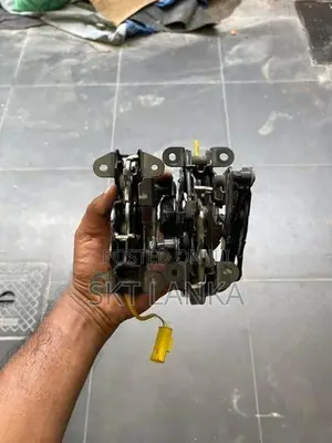 Genuine Bmw 5 Series 520d 2015 F10 Bonnet Locks