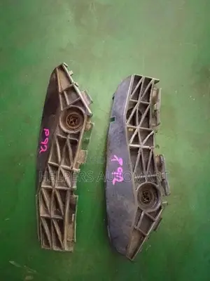 Toyota Belta P92 Retainer