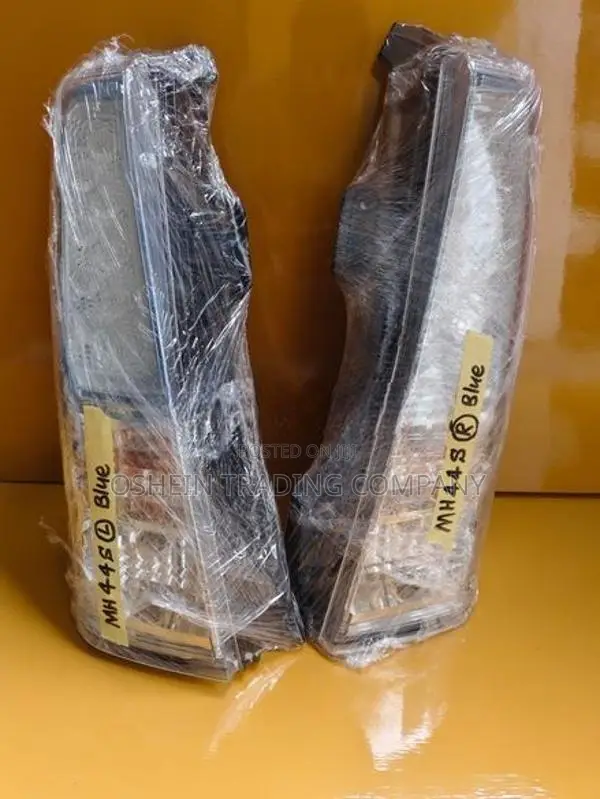 WAGON R MH44 TAIL LIGHT