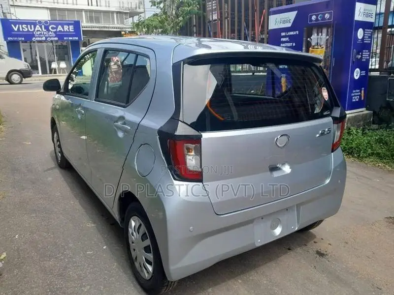 Daihatsu Mira X 2024