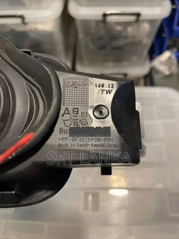 Genuine Audi A5 Sportback 2017 Petrol Fuel Lid Complete