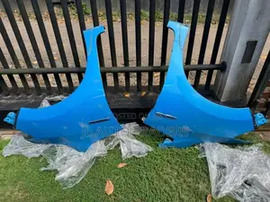 Honda Fit GP5 Fender