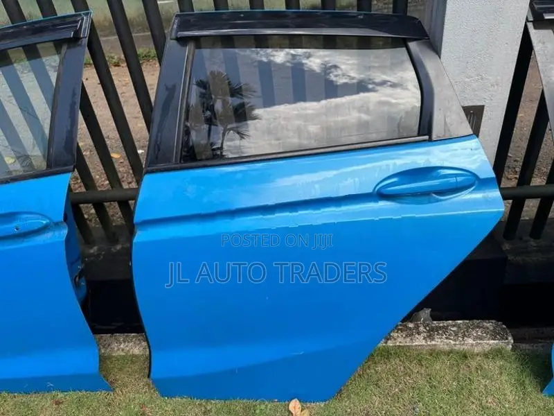 Honda Fit GP5 Doors