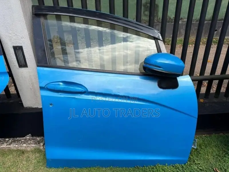 Honda Fit GP5 Doors
