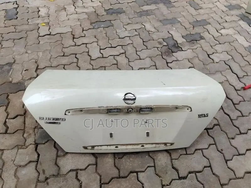 Nissan Sunny N17 Bluebird Sylphy FG10 Dicky Door Panel