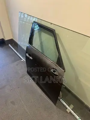 Genuine Mini Countryman 2014 Driver Front Door Complete