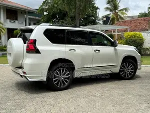 Toyota Land Cruiser Prado Highest Spec 2019