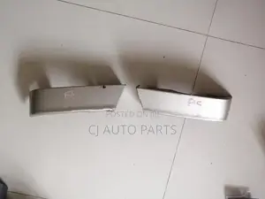 Nissan Sunny FB15 Tail Light Garnish