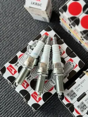 Daihutsu hijet s321v spark plugs genuine