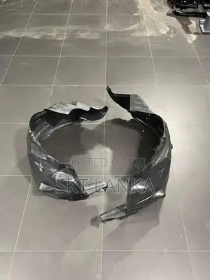 Land Rover Discovery 4 2015 Front Wheel Arch Mud Liners
