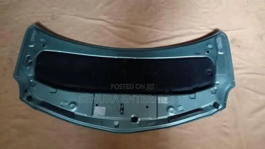 Toyota Belta SCP92 Bonnet
