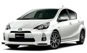 Toyota Aqua Nhp10 Bonnet