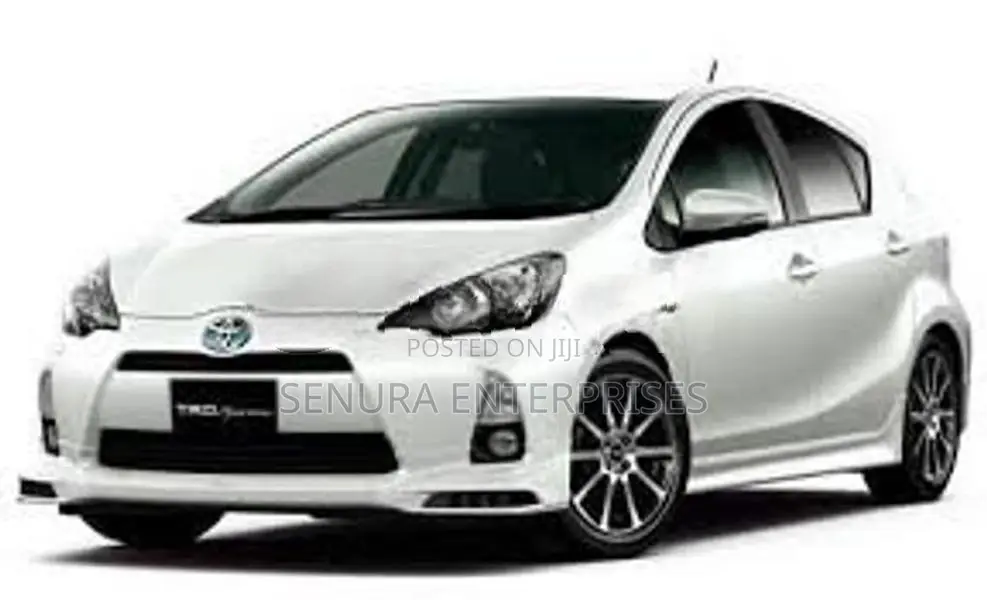 Toyota Aqua Nhp10 Bonnet