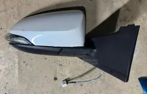 Toyota Vitz Side Mirror
