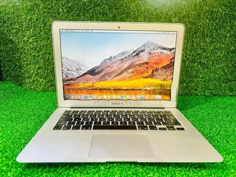Apple Macbook Air Core I5 (2014)laptop