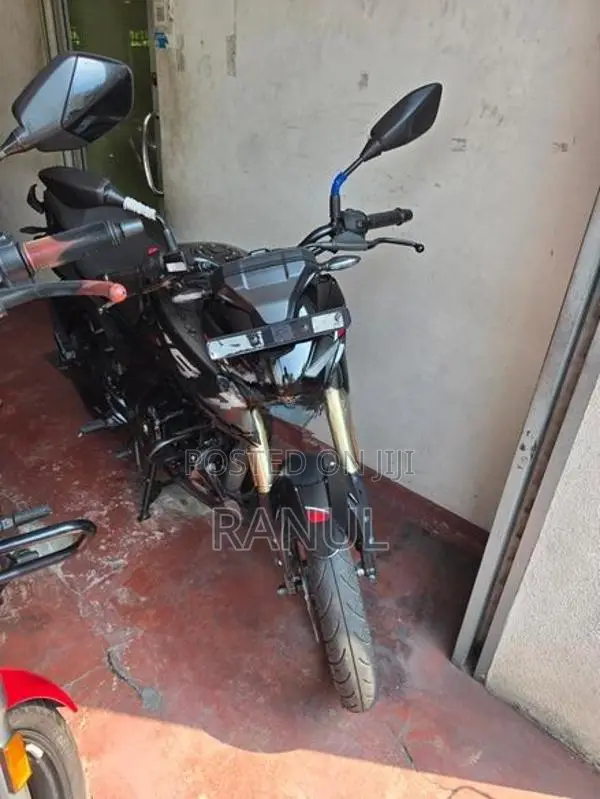 Bajaj Pulsar N160 2025