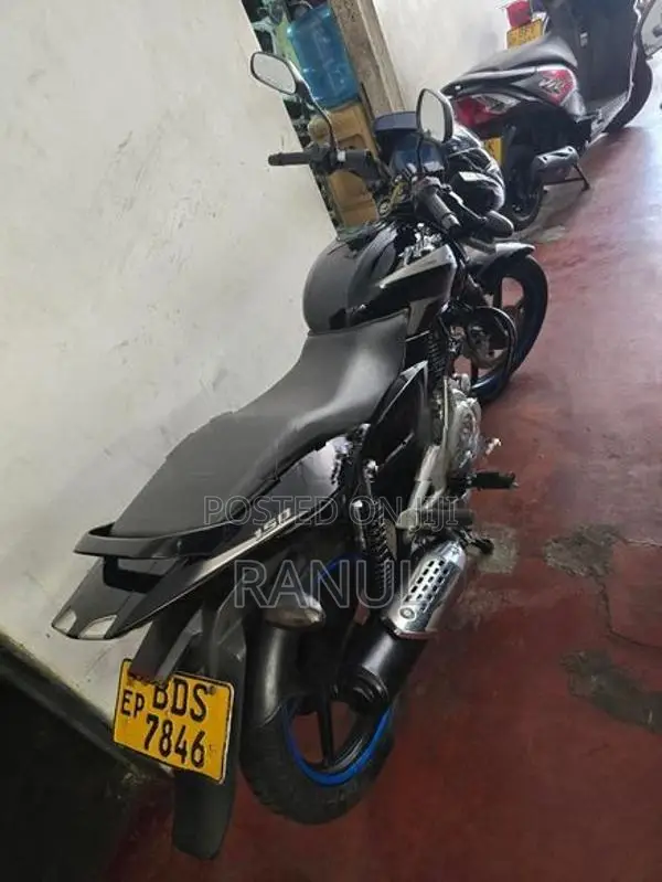 Bajaj Pulsar 150 2016