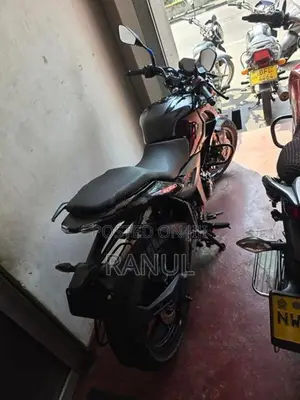 Bajaj Pulsar N160 2025