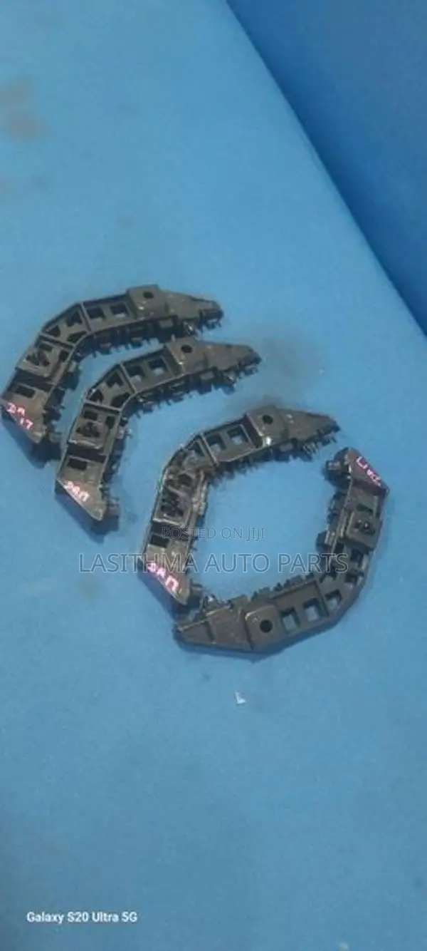Every DA 17 Front Bumper Retainer