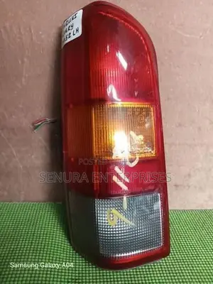 Suzuki Every Da52 Tail Light Lh
