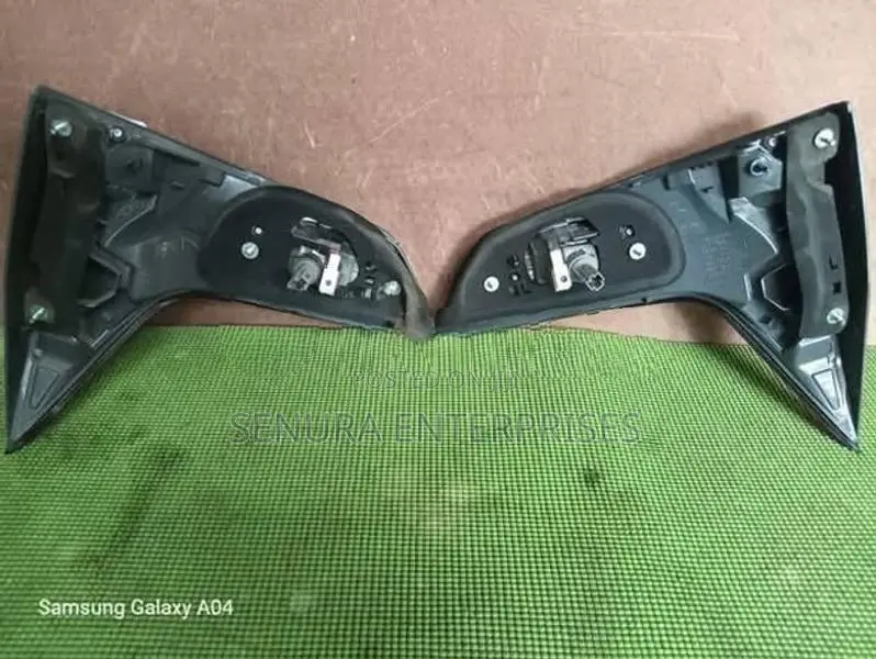 Honda Vezel Dicky Granish Lh/rh