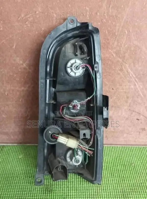 Suzuki Every Da62 Tail Light Lh