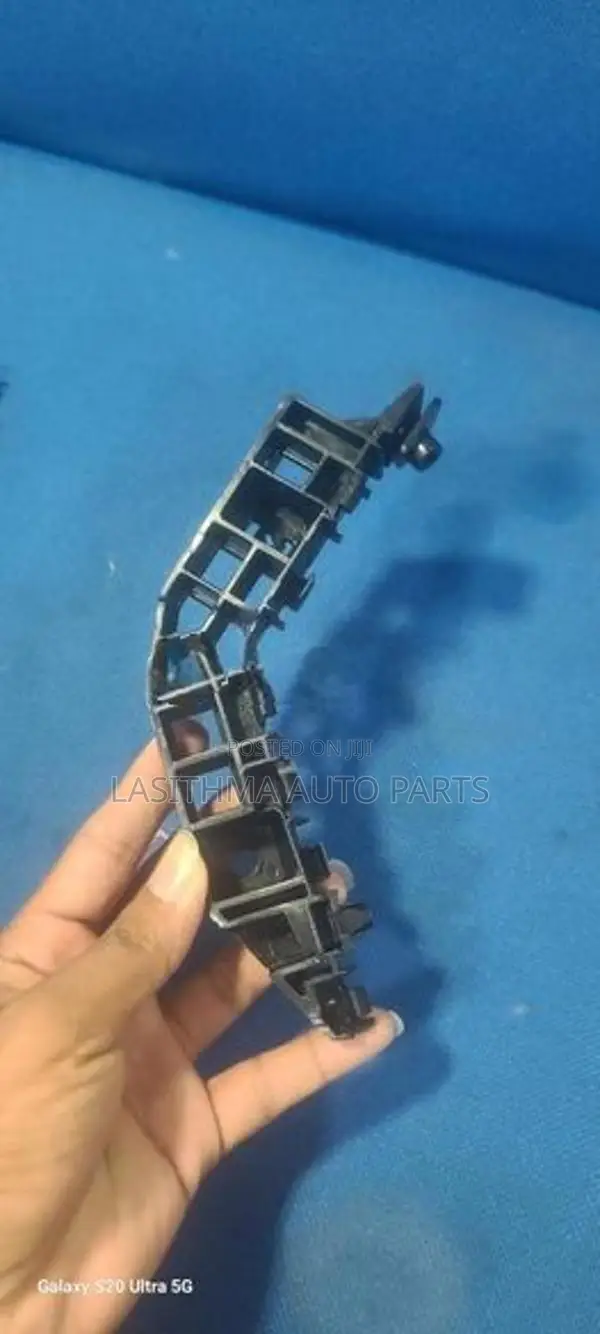 Every DA 17 Front Bumper Retainer