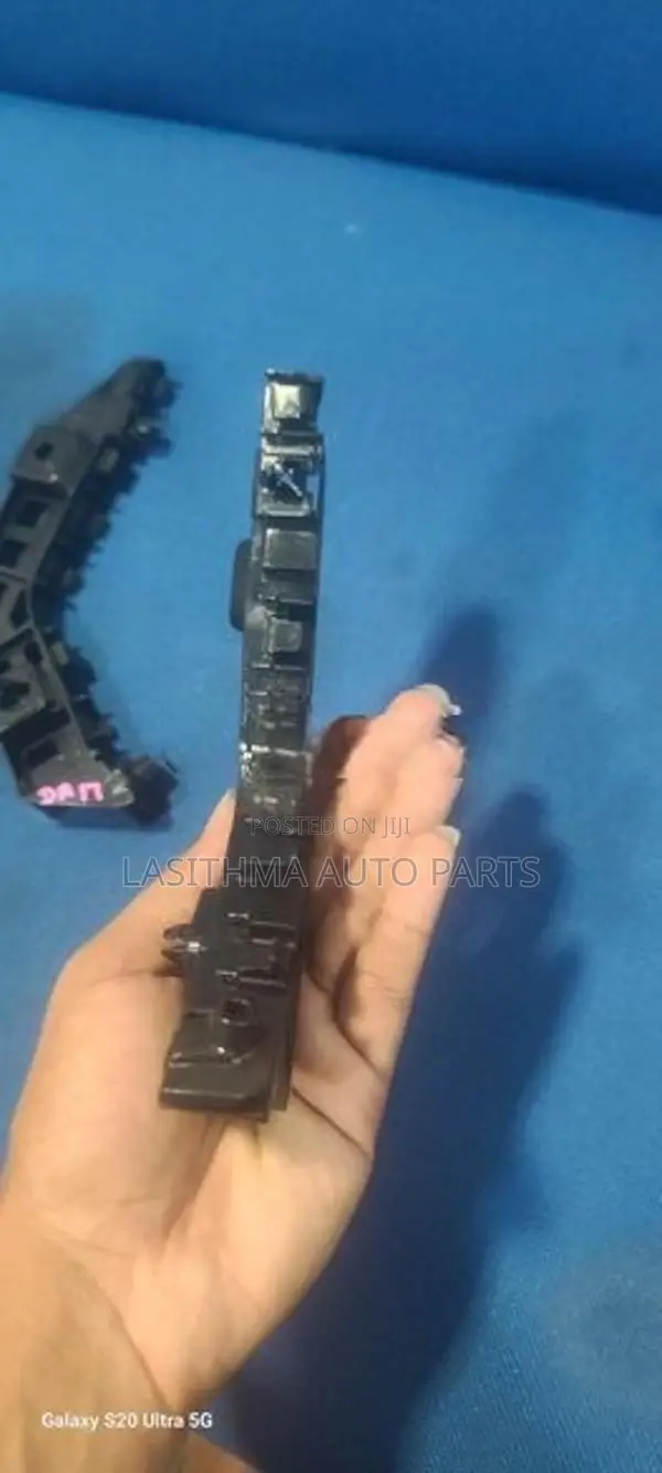 Every DA 17 Front Bumper Retainer