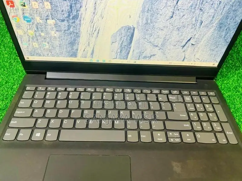 Lenovo Amd /8GB RAM