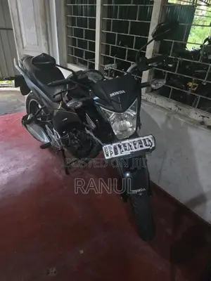 Honda CB Hornet 2016