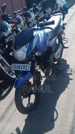 Bajaj Discover 125 2015
