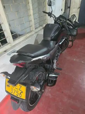 Honda CB Hornet 2016