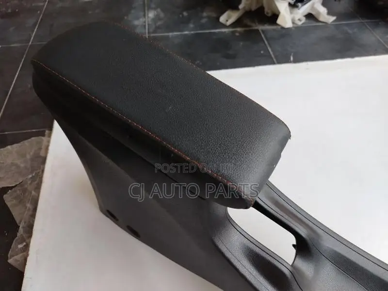 Honda Fit Shuttle GP2 Arm Rest