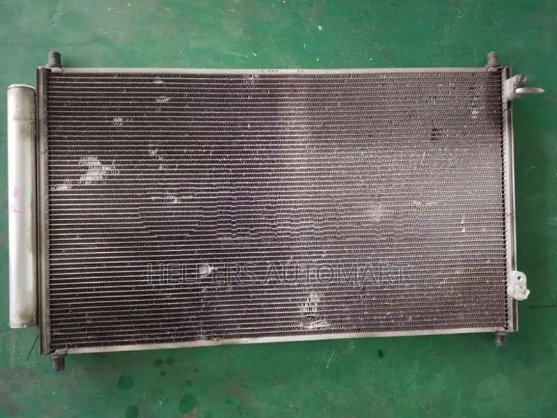 Toyota Aqua NHP10 Condensor