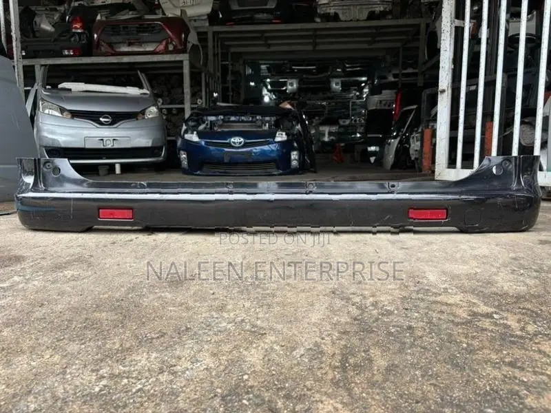 Nissan NV200 Rear Buffer with Reflectors