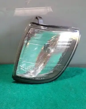 TOYOTA HILUX SURF 185 SIGNAL LIGHT LH