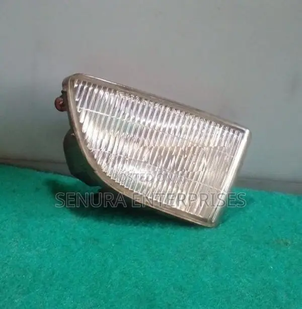 TOYOTA SOARER SIGNAL LIGHT RH