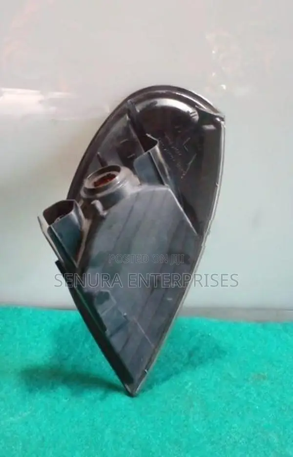Toyota Nadia 1999 SXN10 Signal Light LH