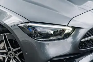 Mercedes Benz C200 AMG Premium Plus 2023