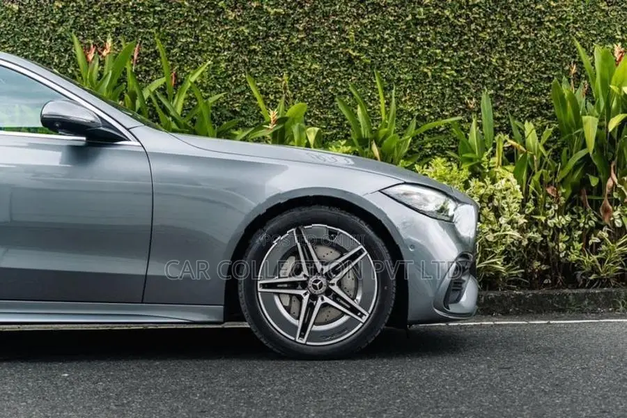 Mercedes Benz C200 AMG Premium Plus 2023